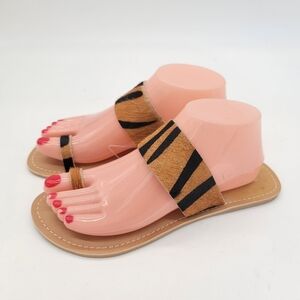 Coconuts by Matisse Riva Flat Sandals Zebra NWOT Tan Black Size 8